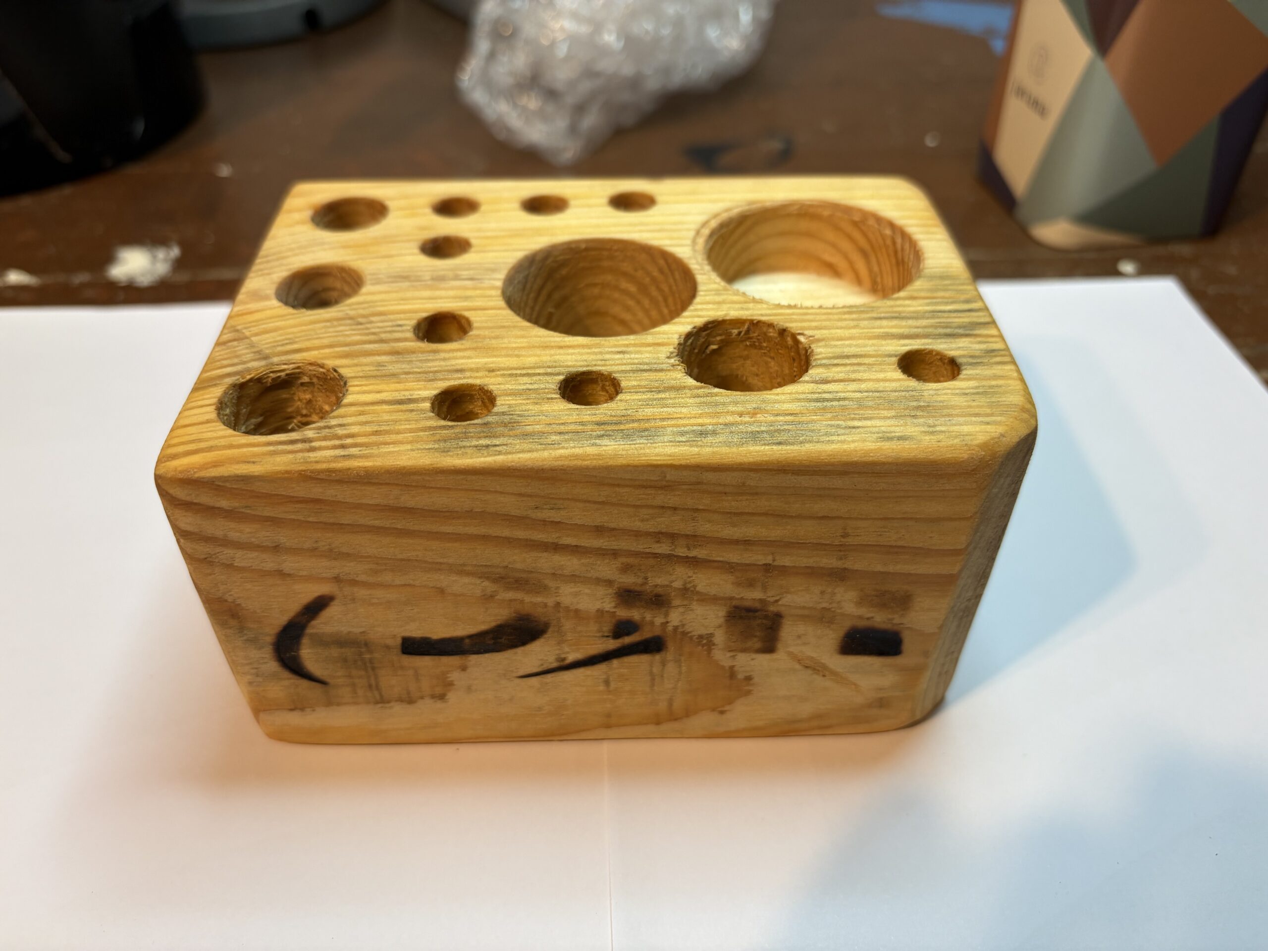 Aufbewahrungsblock II vorne