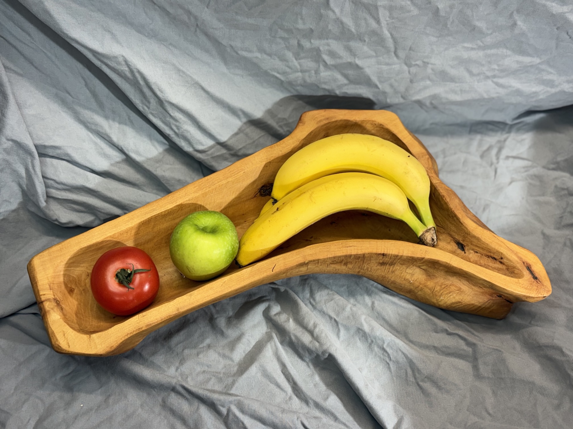 Gebogene Holzschale in Handarbeit gefertigt, Natur, Unikat aus Kirschholz